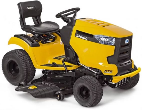 Traktory Cub Cadet s bočním výhozem
